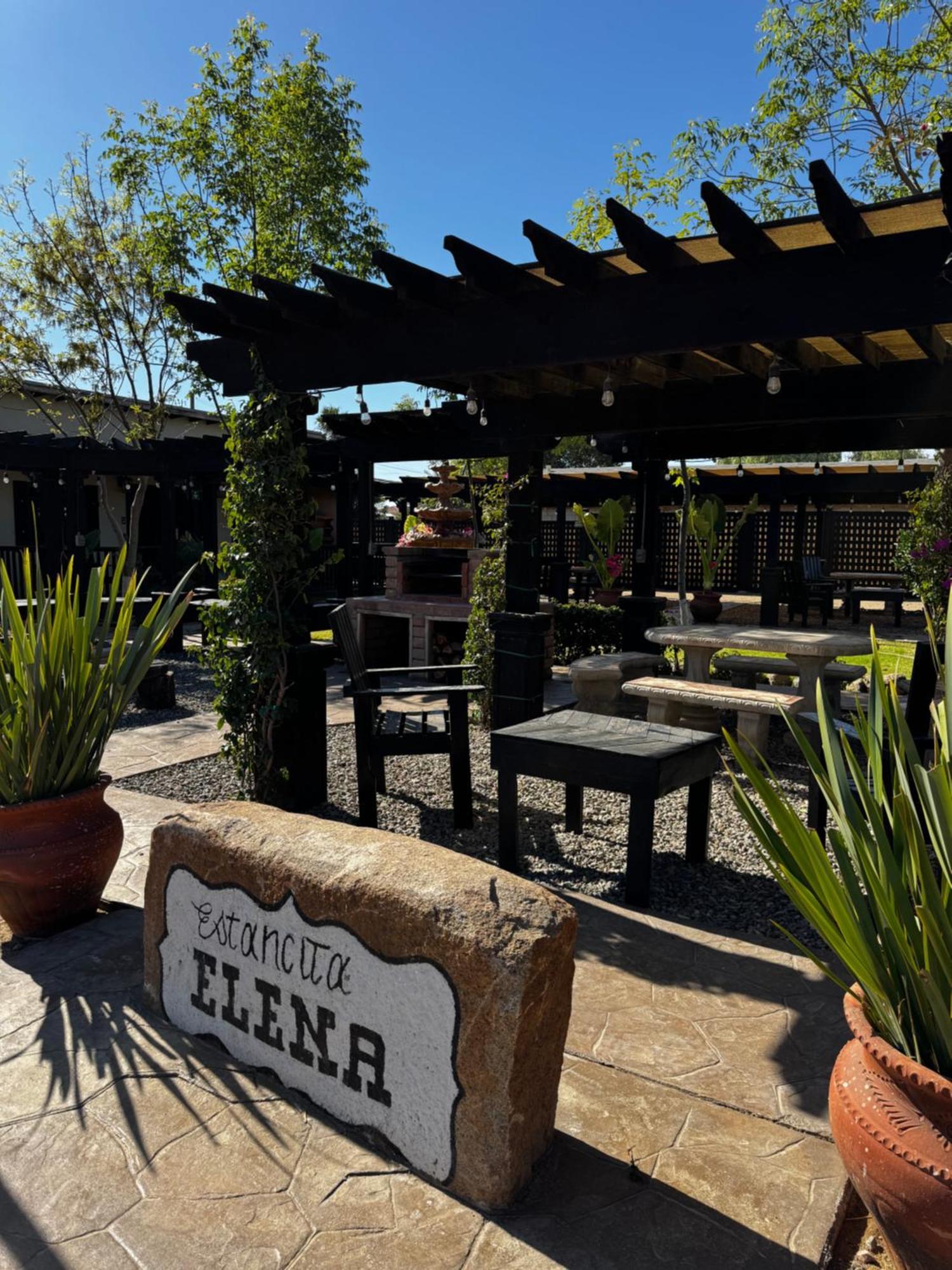 Estancita Elena Hotel Valle de Guadalupe Exterior photo